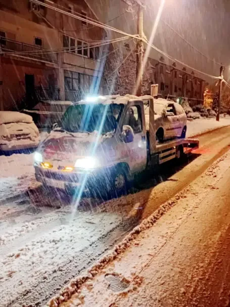 Šlep služba Surčin pomoć na putu